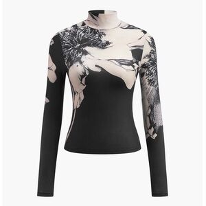 Commense Black and White Fitted Long Sleeve Tee